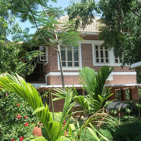 Inn Pondiville Forest Retreat Pondicherry Bagian luar foto