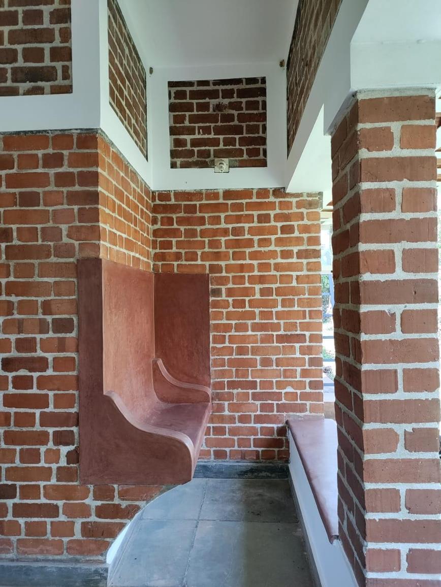 Inn Pondiville Forest Retreat Pondicherry Bagian luar foto