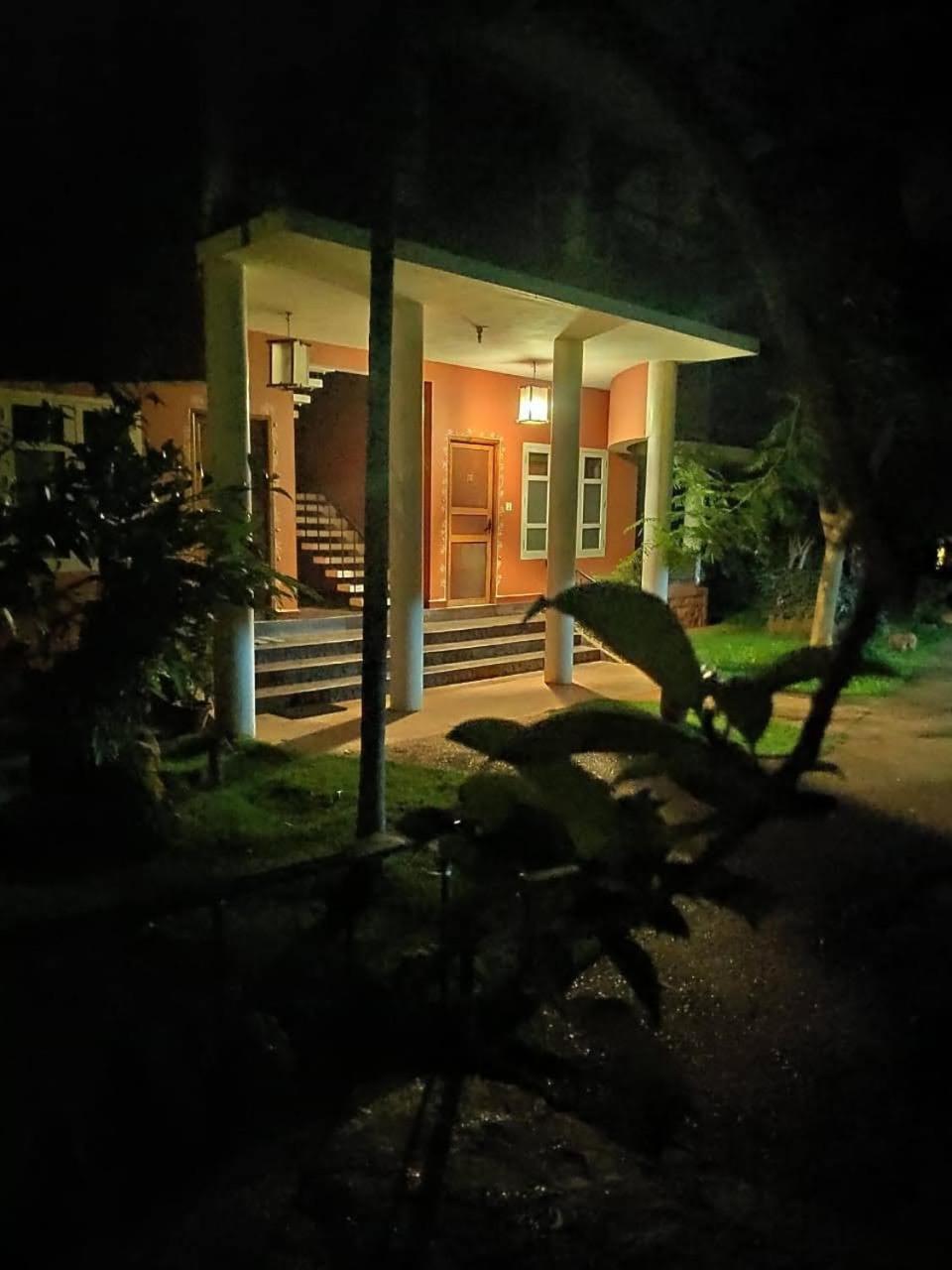 Inn Pondiville Forest Retreat Pondicherry Bagian luar foto