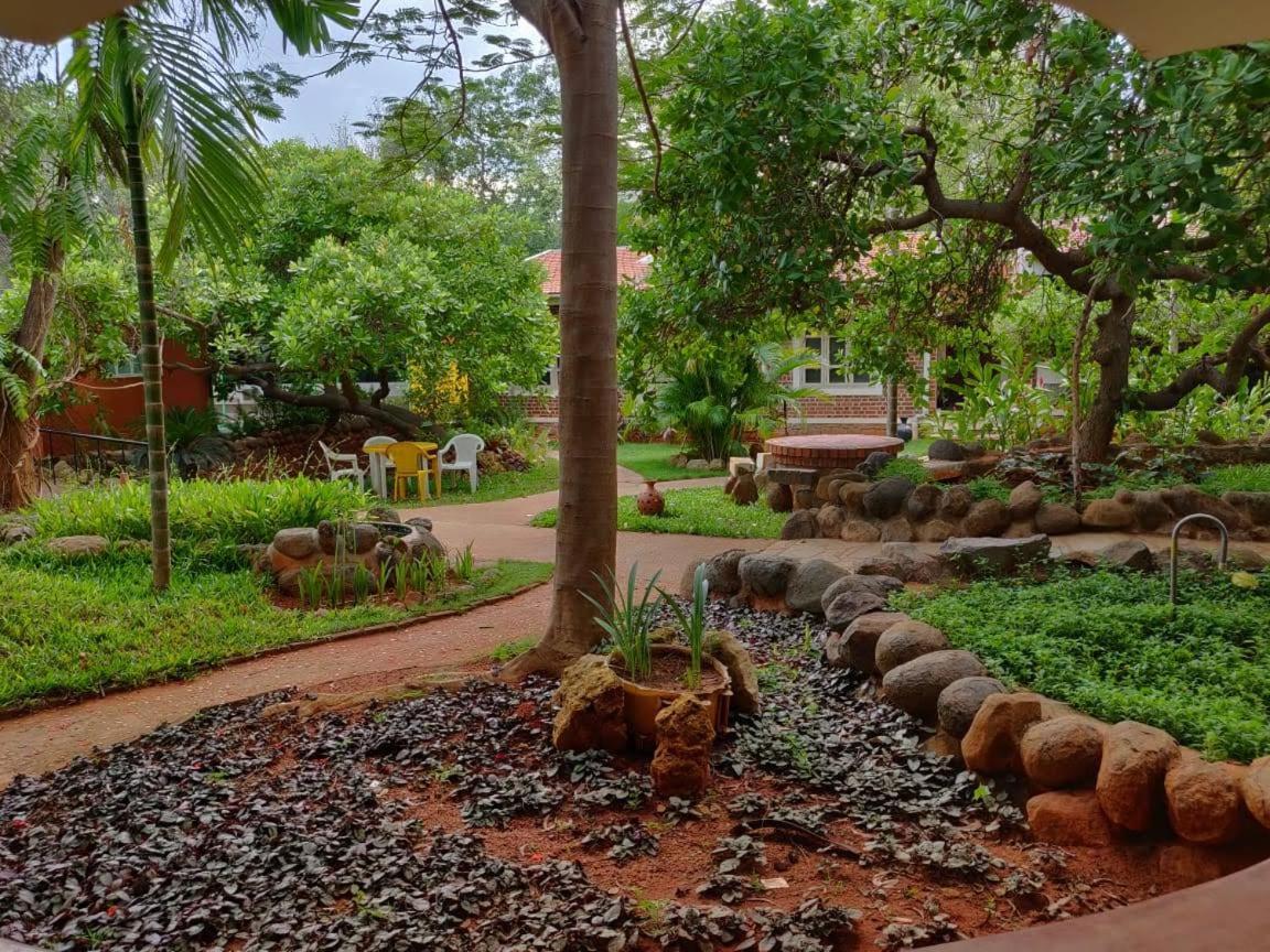 Inn Pondiville Forest Retreat Pondicherry Bagian luar foto
