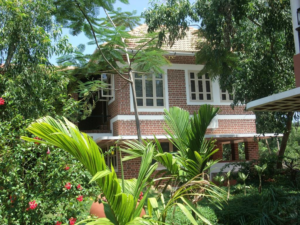 Inn Pondiville Forest Retreat Pondicherry Bagian luar foto